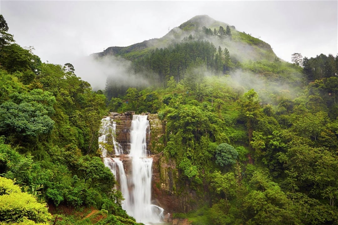 Sigiriya Rock, Temple of the Tooth Relic, Nine Arch Bridge, Ravana Falls