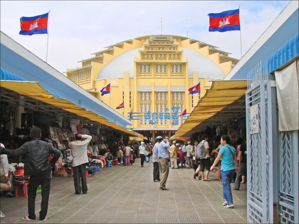 Royal Palace of Cambodia, Silver Pagoda, Wat Phnom, Tonle Sap and Mekong Rivers