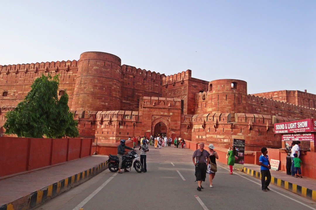 marble Taj Mahal, red sandstone Agra Fort, River Yamuna