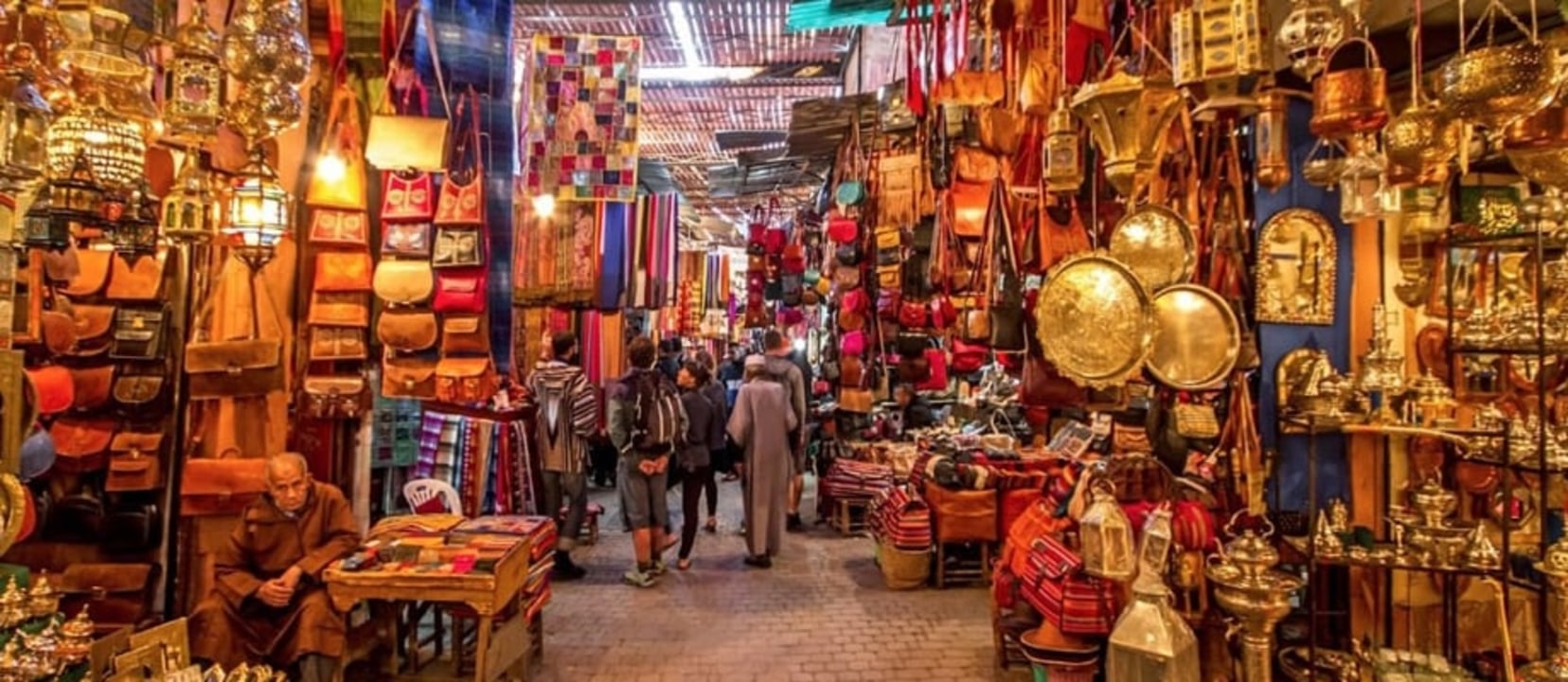 Berber market, colourful souks, Jemaa el-Fnaa