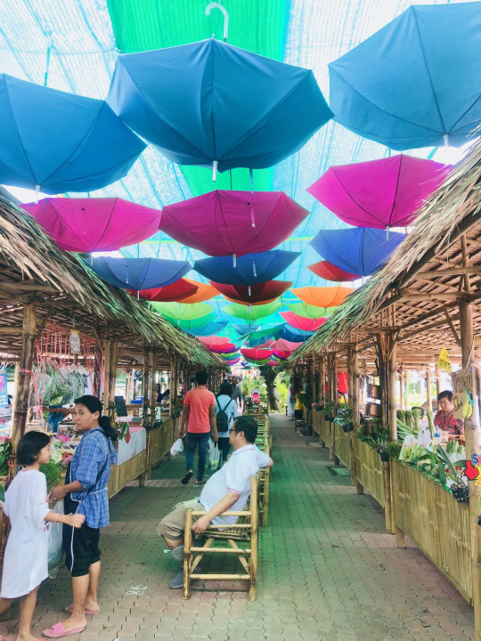Hualamphong Railway Station, Wat Suwan Temple, Saladin Floating Market