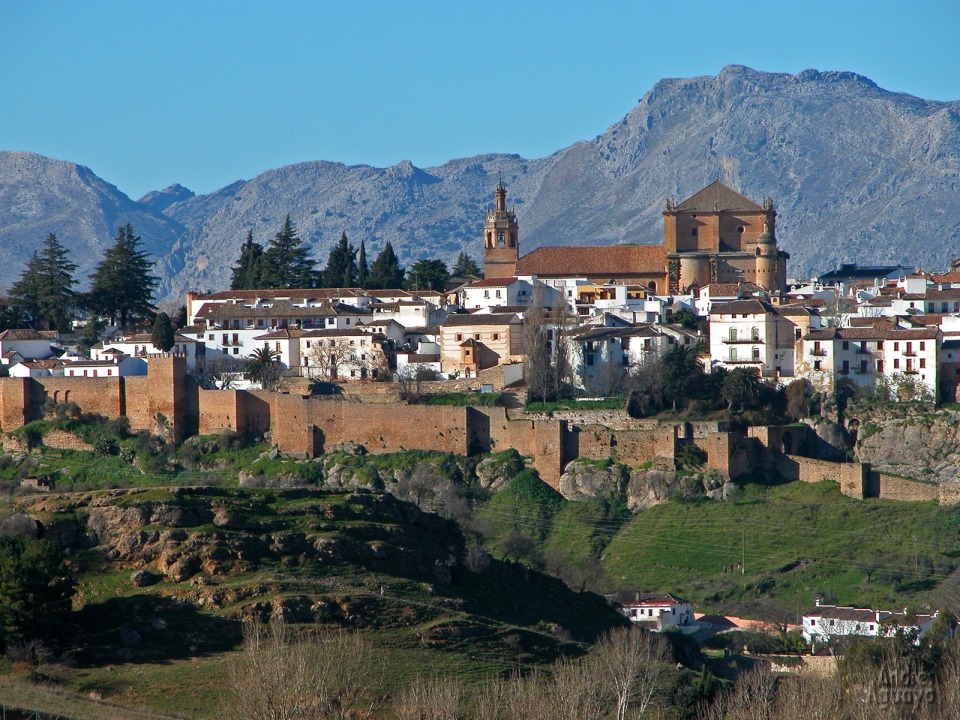 New Bridge, old city center, canyon river views, bullfighting ring