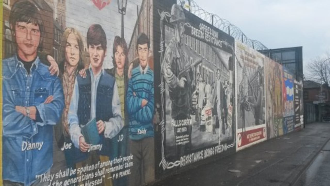 famous Belfast murals, Falls and Shankill roads, the largest peace wall in the North of Ireland