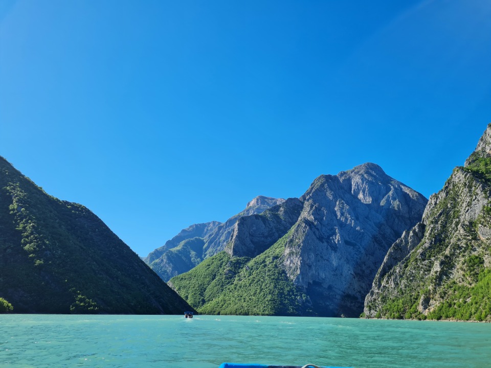 Tirana, Koman, Shala River
