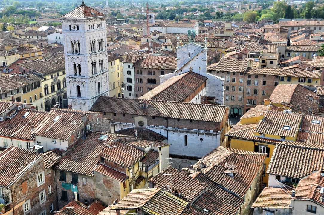 Renaissance walls, Piazza dell'Anfiteatro, San Michele in Foro