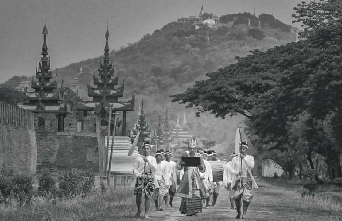 Shwenandaw Monastery, Mahamuni Pagoda, Mandalay Palace, U Bein Bridge