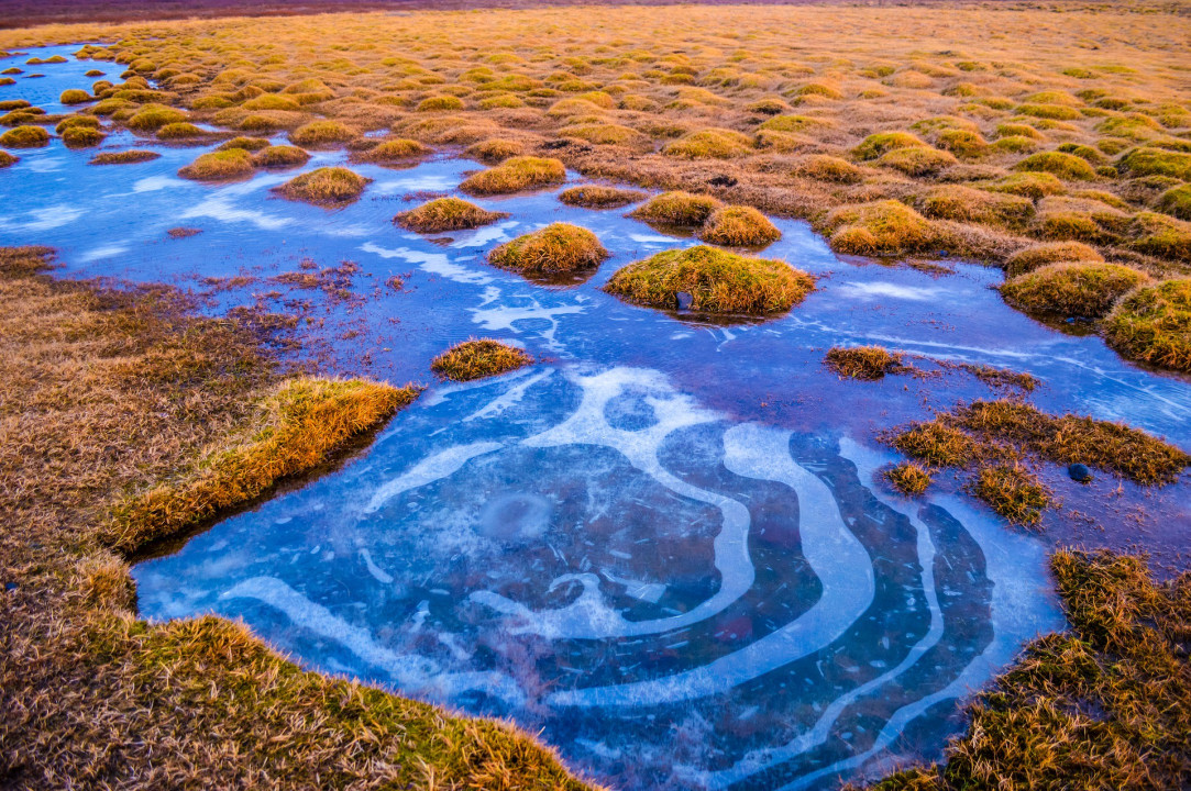 Thingvellir National Park, Geysir, Gullfoss waterfall, Snæfellsnes Peninsula black beaches