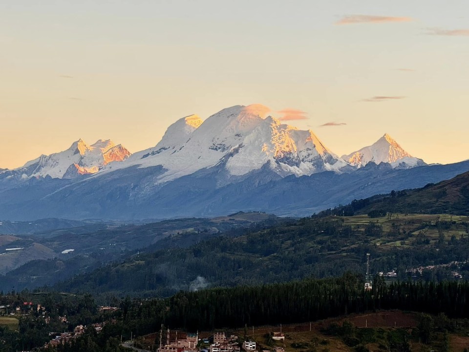 Quebrada Llanganuco, Chopicalqui summit, Moraine Camp, Huaraz
