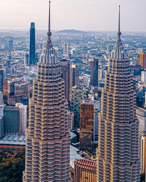 National Palace, Wilayah Mosque, Batu Caves Temple, Petronas Towers