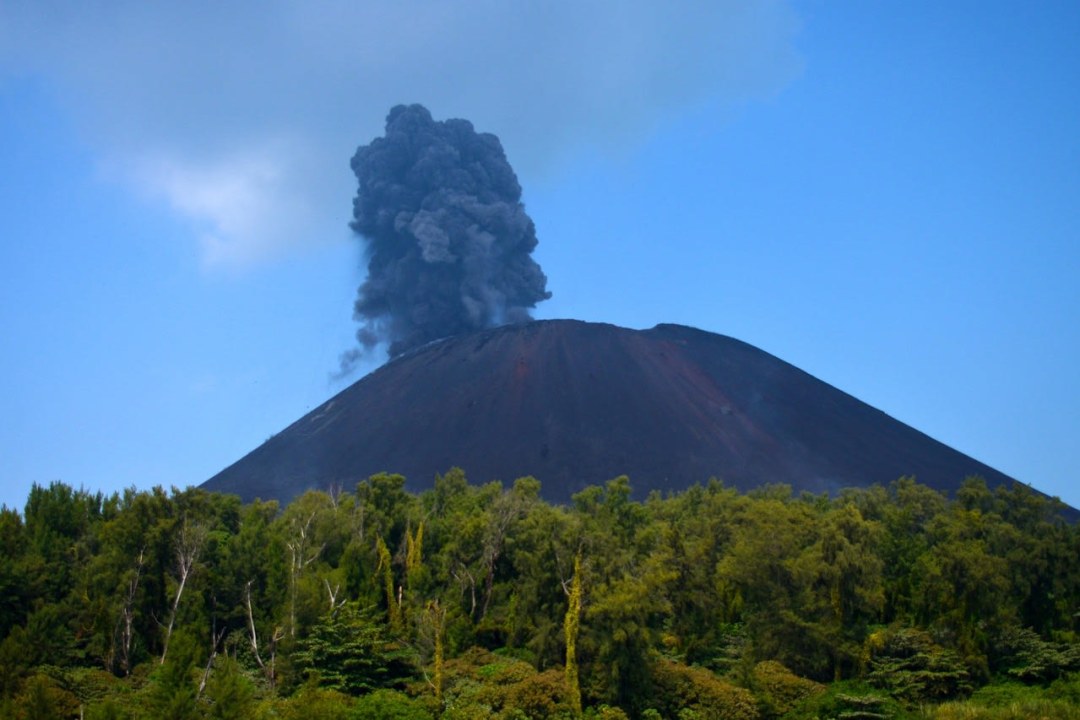 Mount Krakatoa, Rakata Island snorkelling, Sunda Strait speedboat crossing