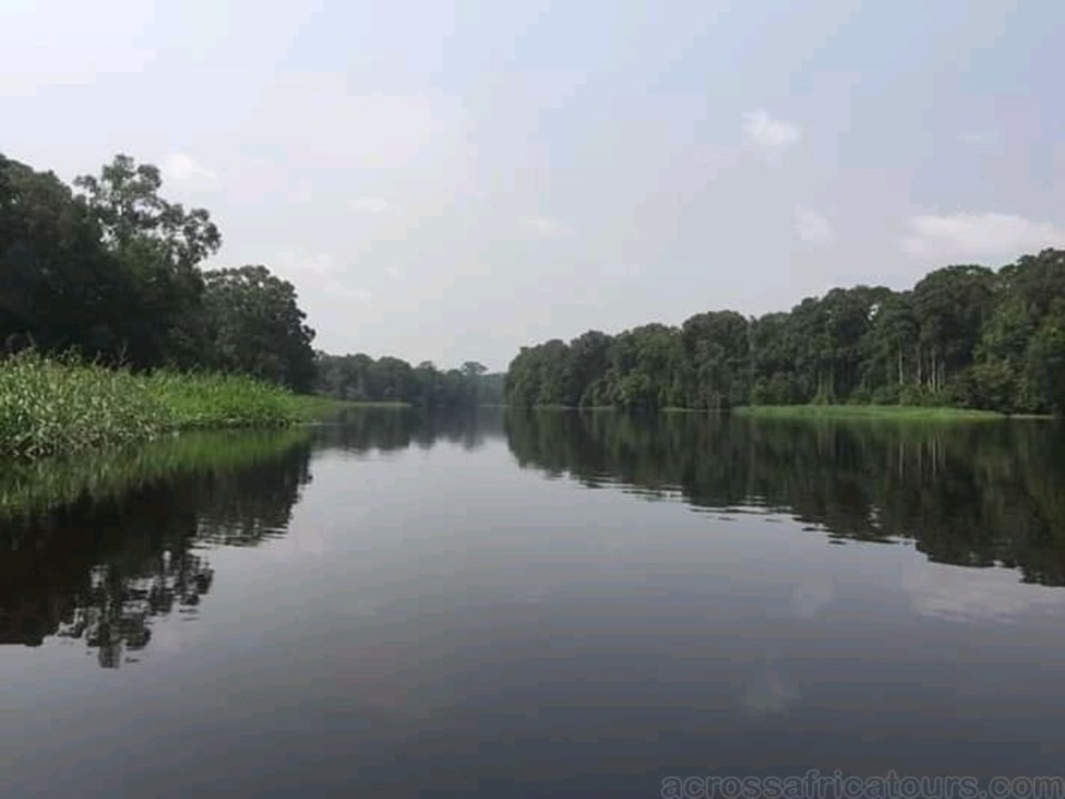 Djombe-Penja plain, Ekon-Nkam Falls, Lobe Falls cascading into the ocean, Londji beach