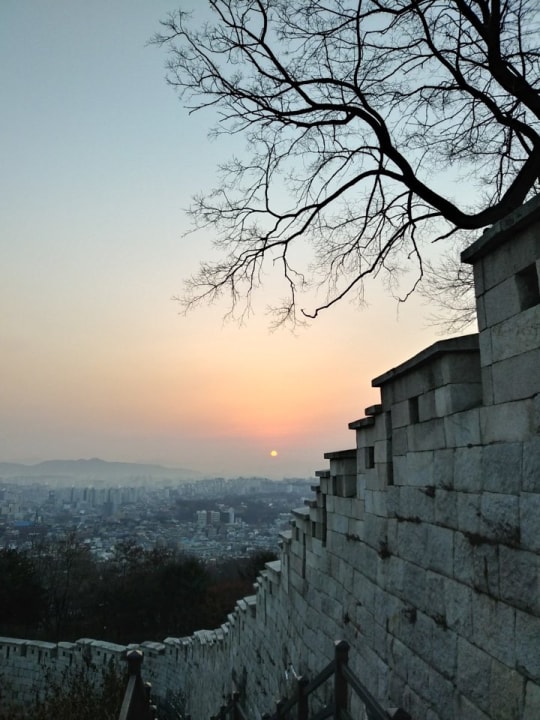 Gyeongbokgung Palace, Bukchon Hanok Village, Inwangsan ridges, Namdaemun Market