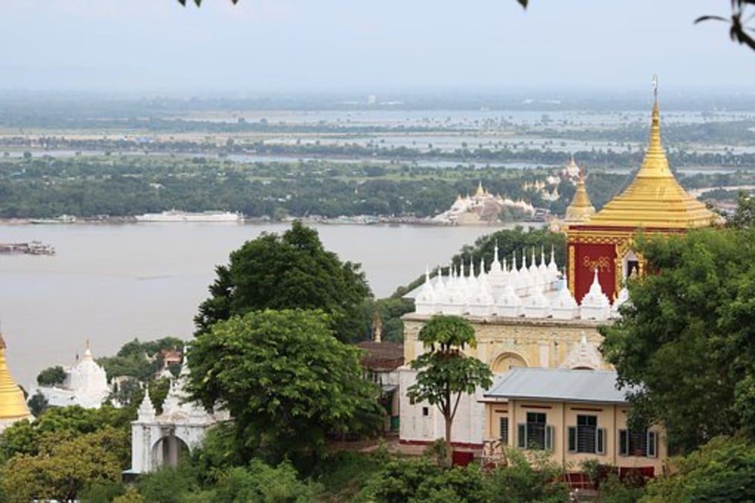 Mingun Pahtodawgyi, Mingun Bell, Sagaing Hill, Innwa horse cart ride