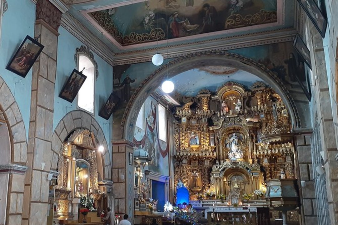 Calderon Park, Flower Market, Old Cathedral of Cuenca, Tomebamba River