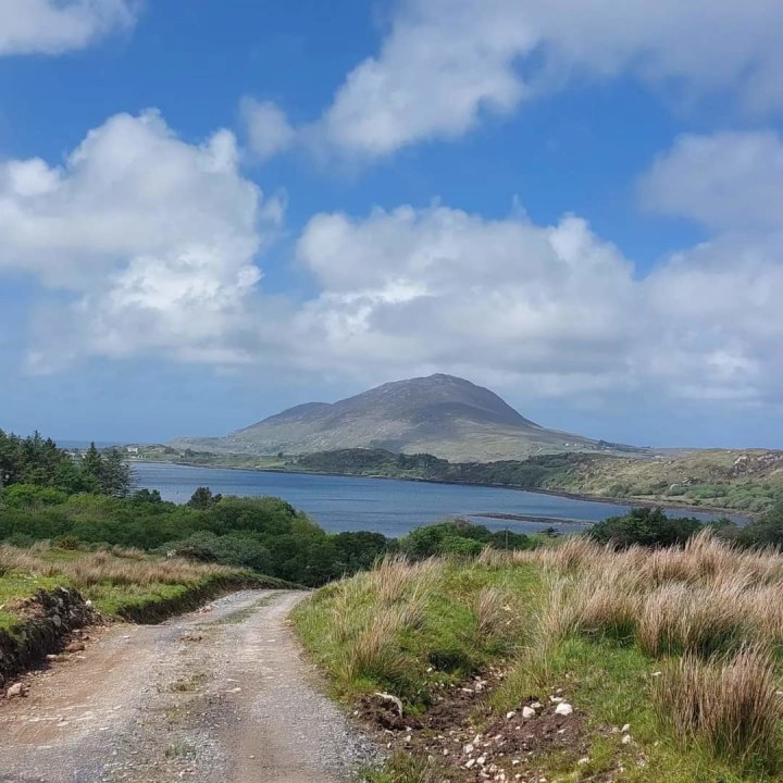 Killary Fjord, Kylemore Abbey and Victorian Gardens, Aughnanure Castle, Sky Road