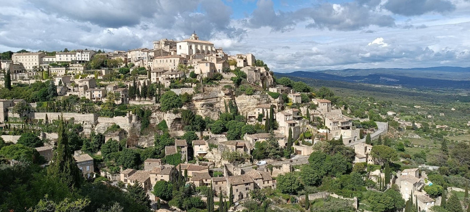 Luberon Regional Park, Lourmarin market, cliff-top Bonnieux, Gordes hilltop village