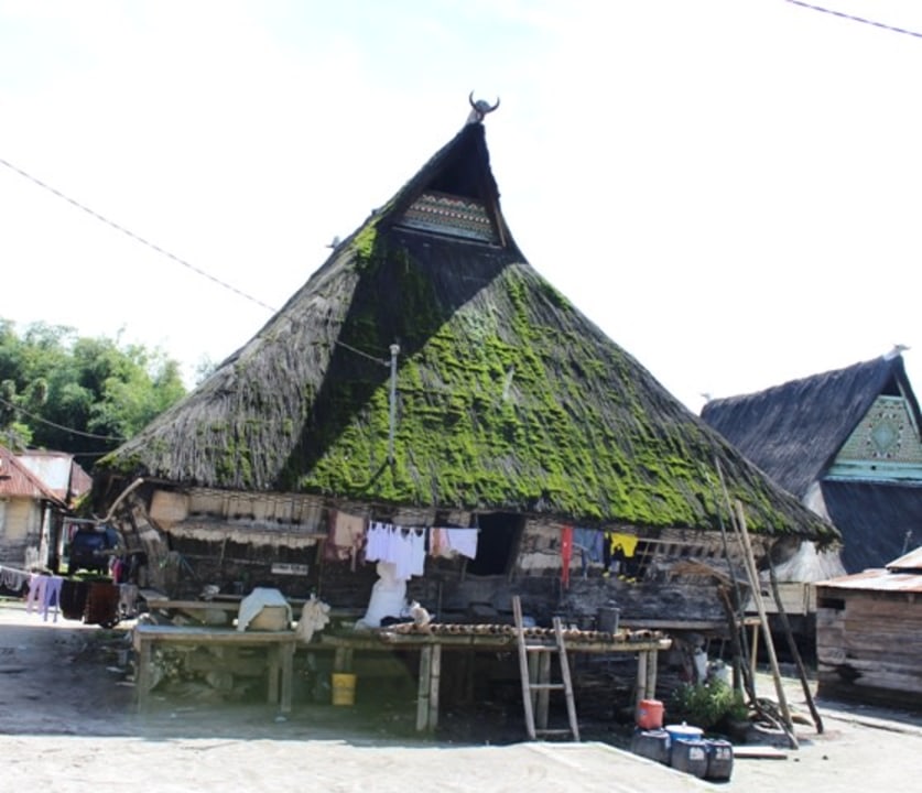 Panatapan, Lake Toba, Tomok Village, Ambarita Village
