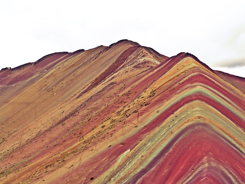 Rainbow Mountain, Vinicunca, snowy peak Wiñay Ritty