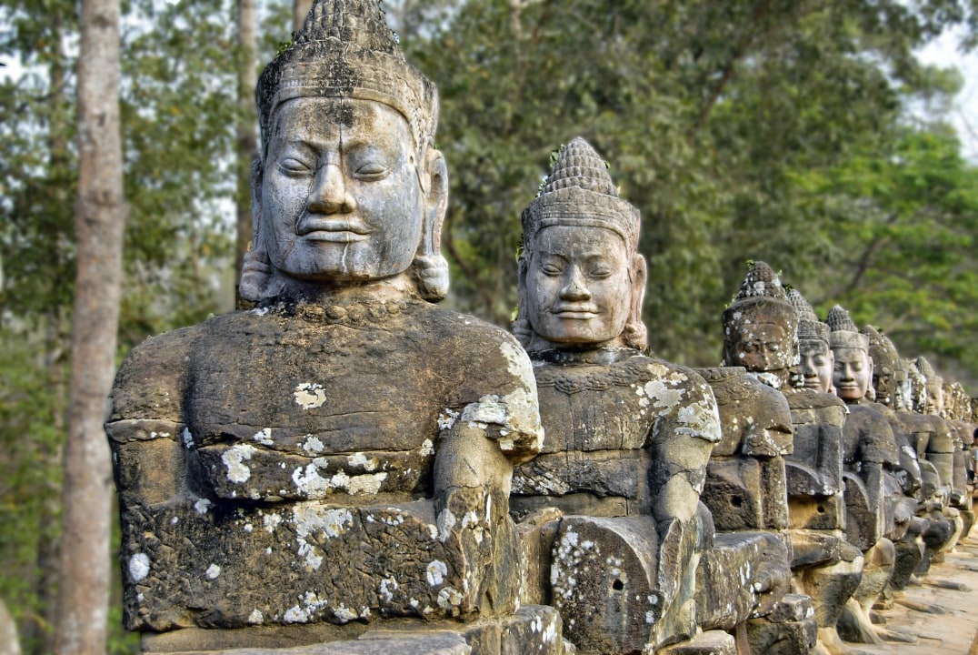 Bakong mountain temple, the pink sandstone carvings of Banteay Srey, quiet temple of Banteay Samre