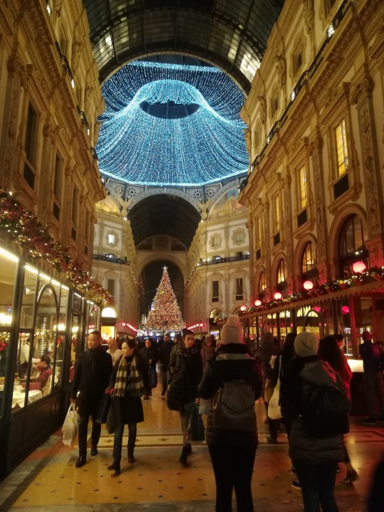 Piazza del Duomo, Milan, Galleria Vittorio Emanuele II, Sforzesco Castle