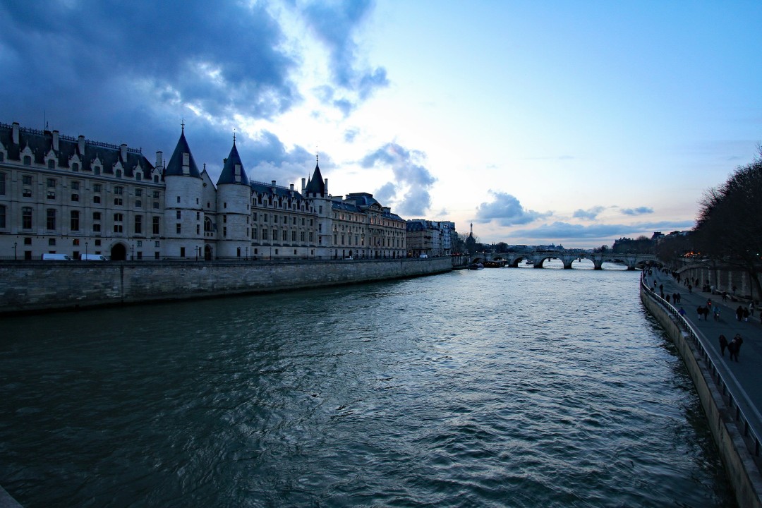 The Marais streets, Île de la Cité riverfront, Notre-Dame de Paris, la Conciergerie