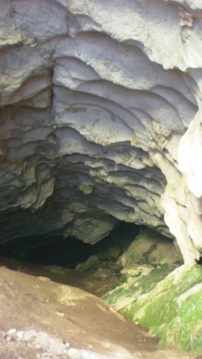 Pellumbas Cave, Skorana Gorge, village of Pellumbas