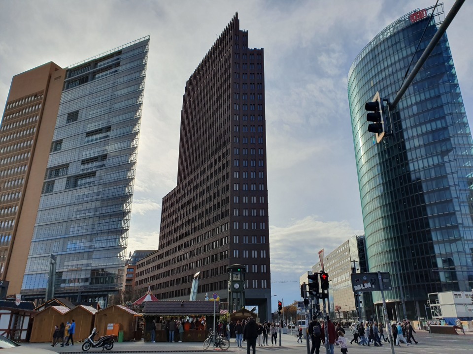 Brandenburg Gate, Reichstag building, East Side Gallery, Gendarmenmarkt