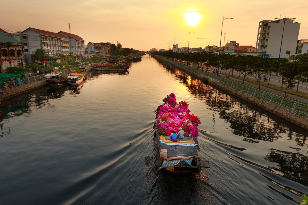 Saigon River, Nha Rong Port, Saigon night view