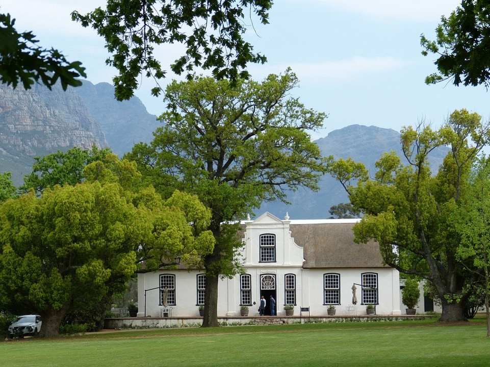 Cape Town, wine estates, blend and bottle your own wine