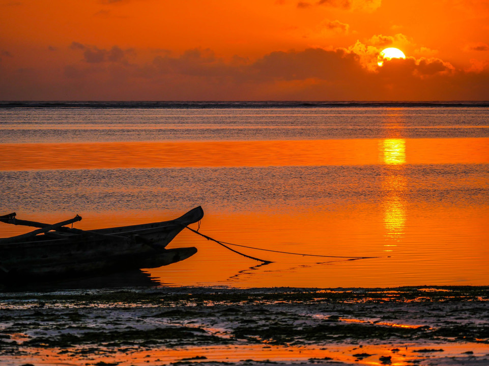 Stone Town, spice farm, Fumba village, Safari Blue