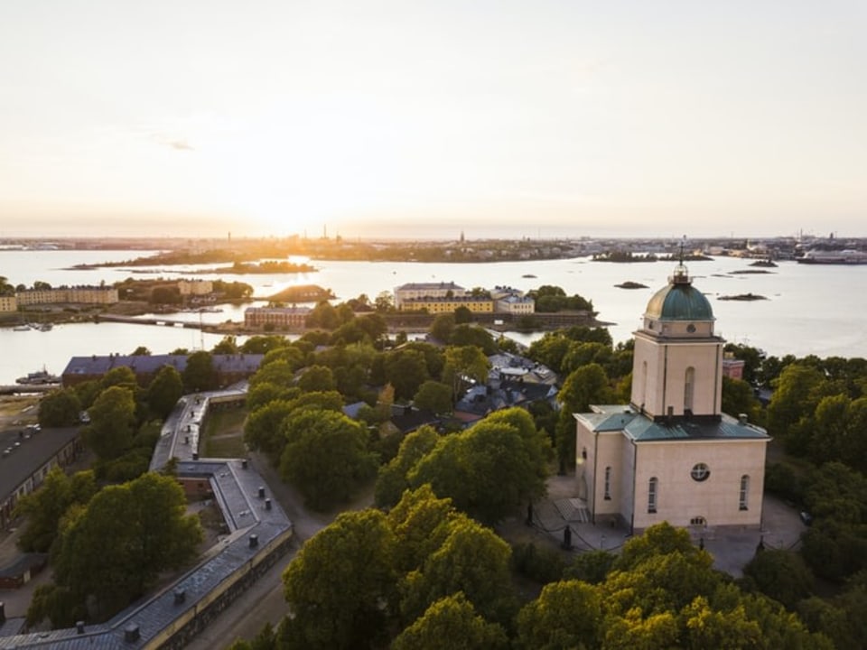Senate Square, Helsinki Cathedral, Market Square waterfront, Uspenski Cathedral
