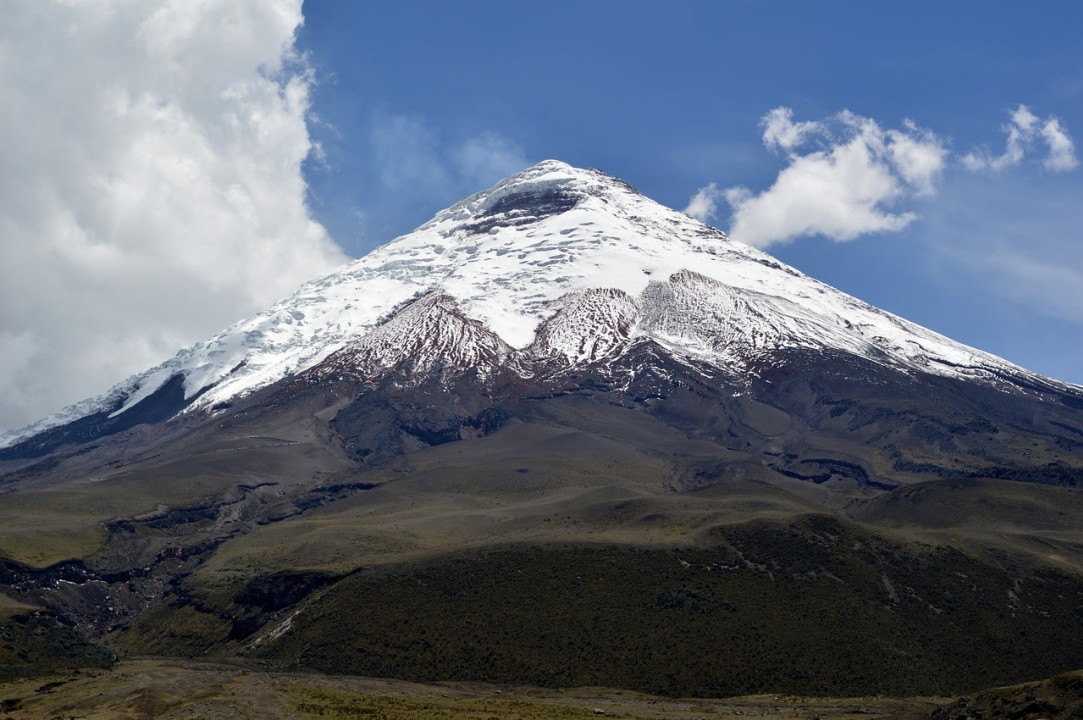 Cotopaxi glacier, José Ribas Refuge, Avenue of the Volcanoes