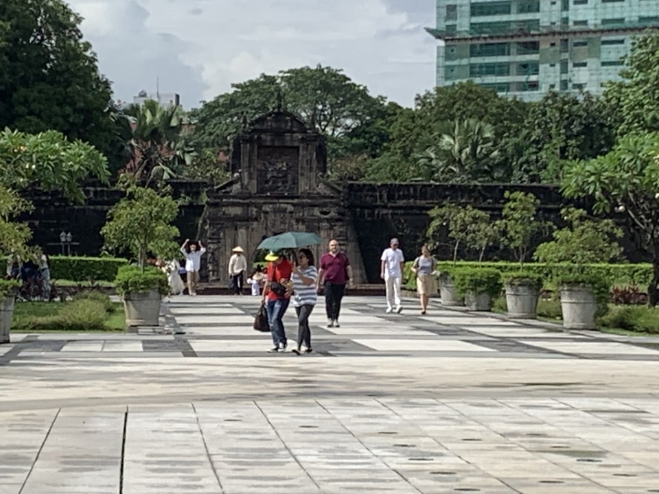 Manila Bay waterfront, Rizal Park, Intramuros, Fort Santiago