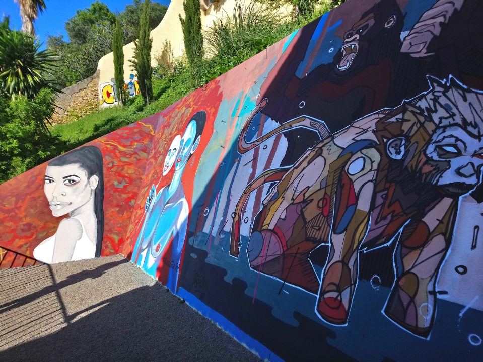 Graça streets, Mouraria alleyways, Rua Joséfa de Óbidos paint jams
