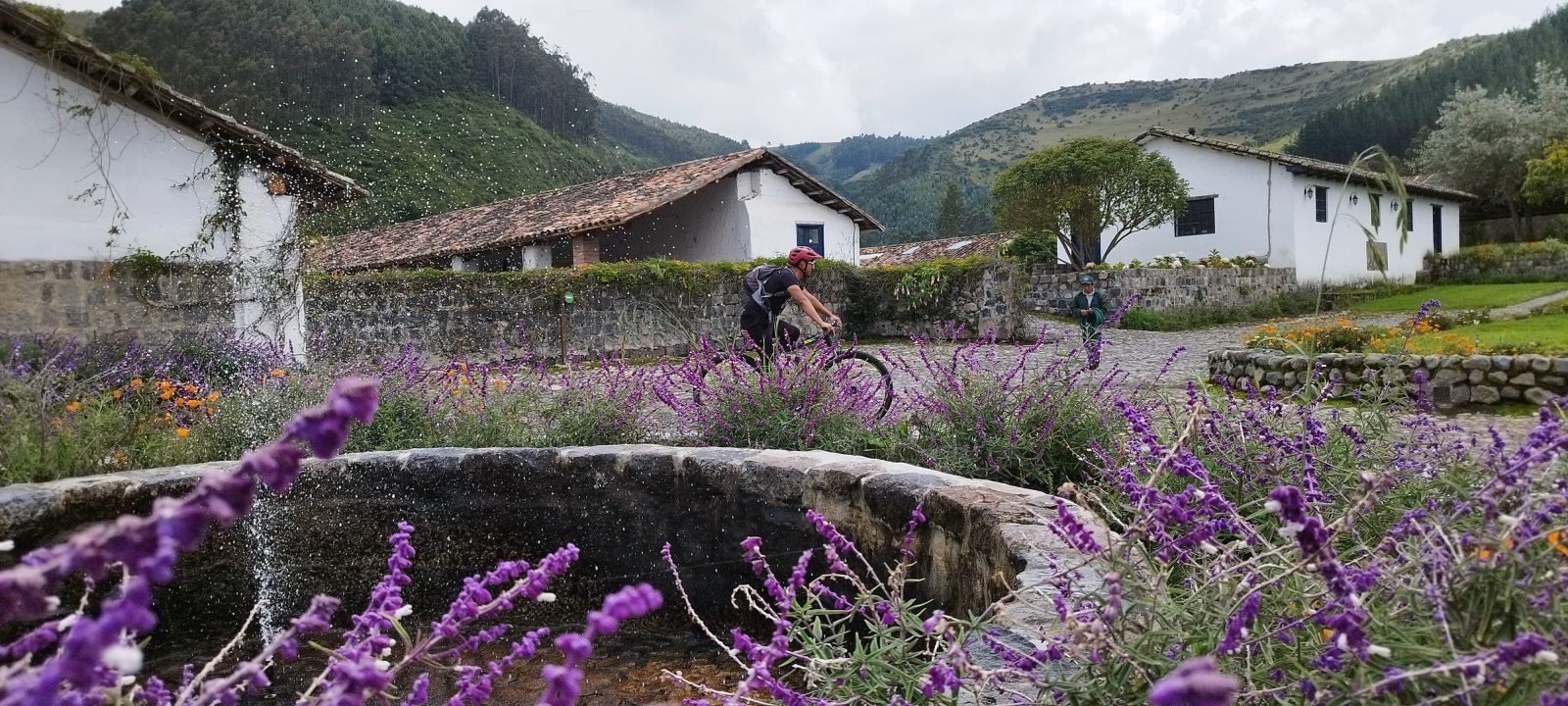 Cotopaxi National Reserve, Chimborazo Volcano, Quilotoa Lake, Otavalo Market