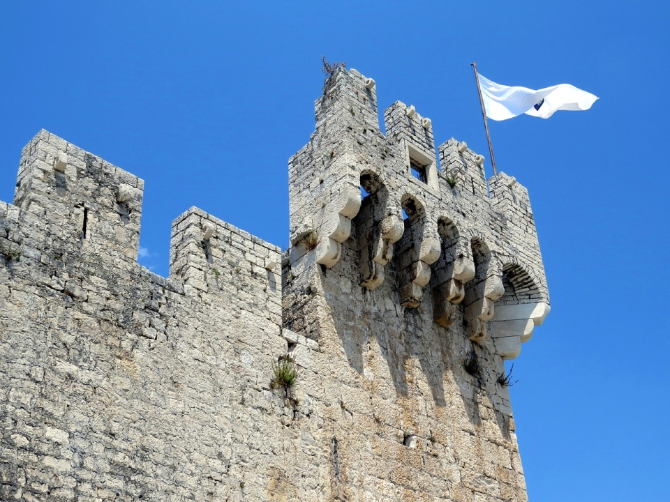 Diocletian's Palace, Porta Caesarea, Kamarlengo Fortress