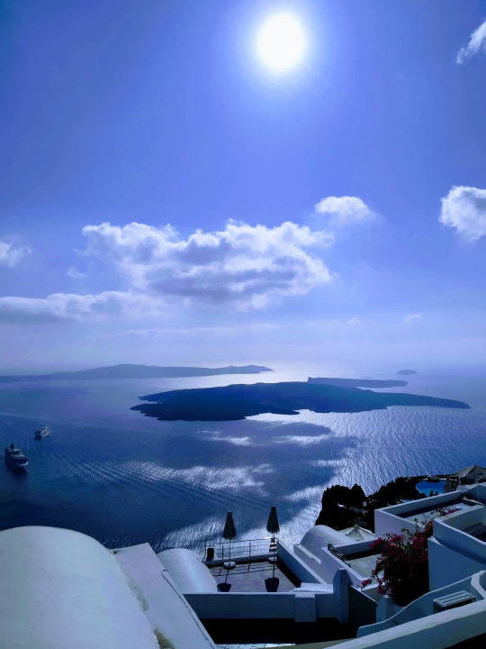 Nea Kameni volcano, hot springs of Nea Kameni, island of Thirassia, Fira Port