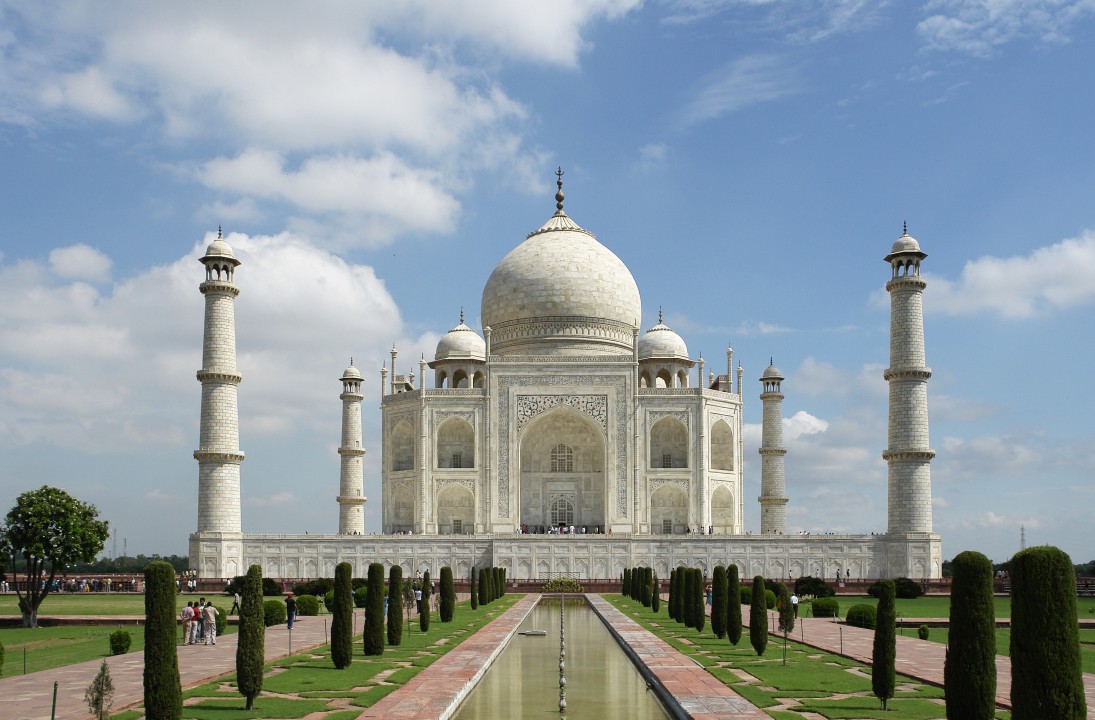 Taj Mahal, Agra Fort on the banks of the Yamuna River, Yamuna Expressway drive