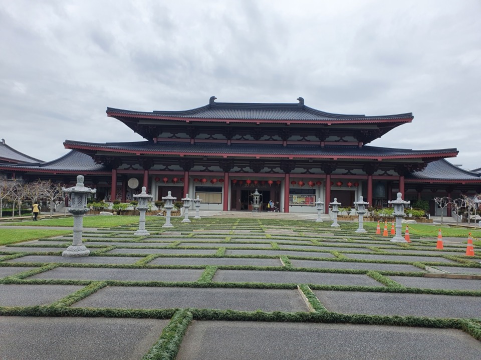 Barry Curtis Park, Foguangshan Buddhist Temple, Howick Historical Village, Half Moon Bay
