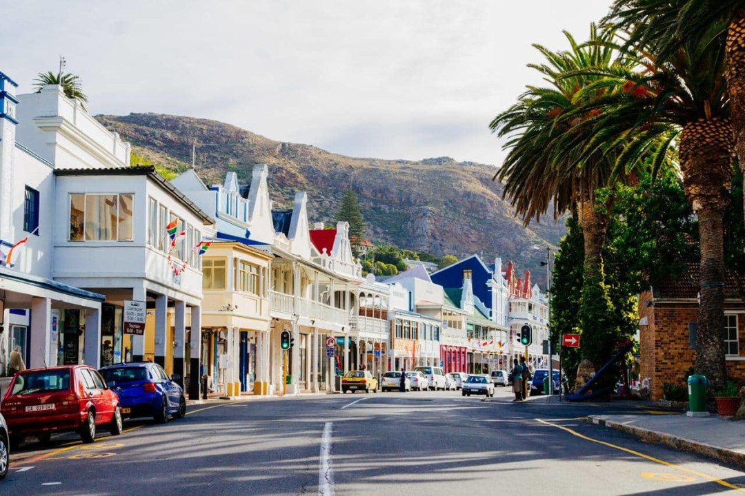 Atlantic Seaboard Coastal Road, 12 Apostles Peaks above Camps Bay, Seal Island, Boulders Beach