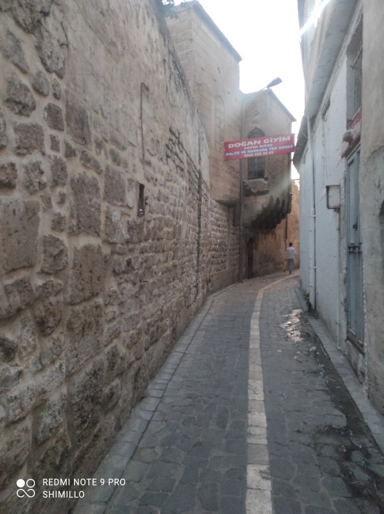 Şanlıurfa Old Town, Şanlıurfa Archaeology and Mosaic Museum, Redrock Necropolis cave cemeteries