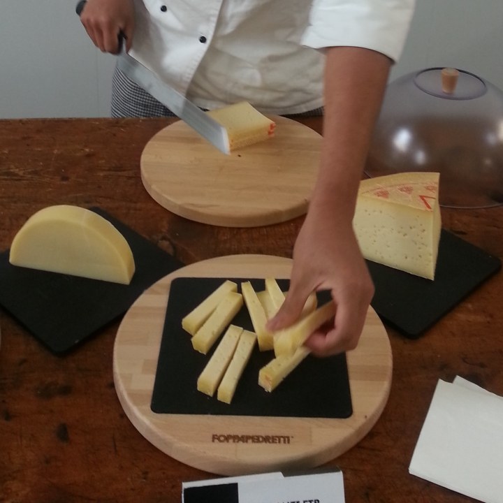 Città Alta lanes, Bergamo market squares, Taleggio D.O.P. and Formai de Mut D.O.P. tasting