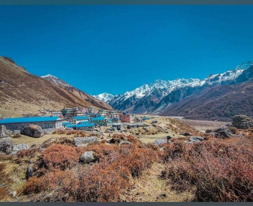 Tserko Ri, Kyanjin Gompa, Langtang Village