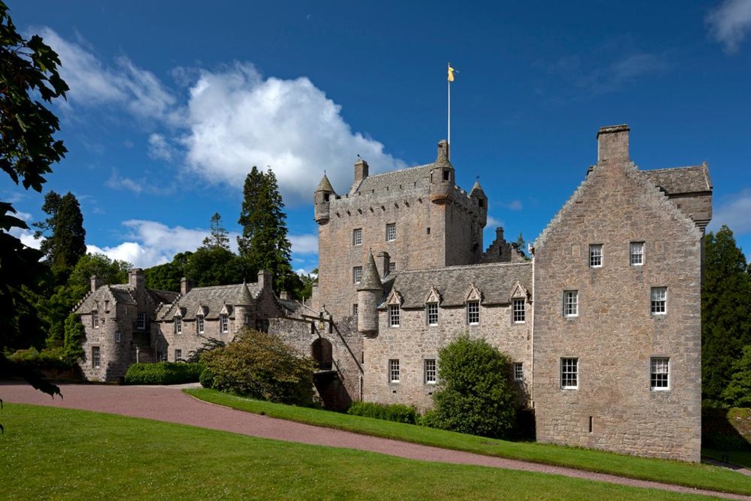 Cawdor Castle, magnificent gardens, Clava Cairns, Culloden Battlefield