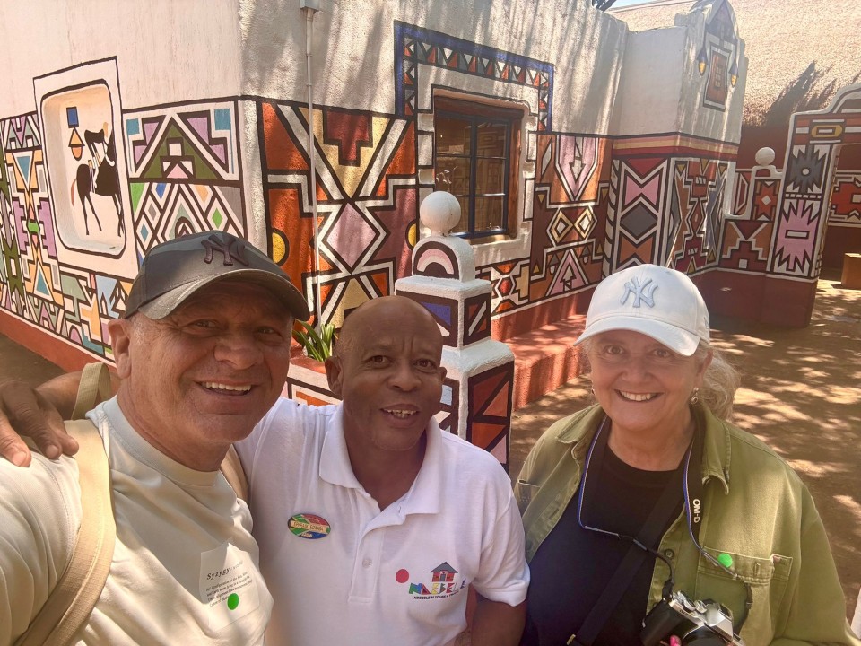 Lesedi Cultural Village, Zulu homestead, performances at the main gate