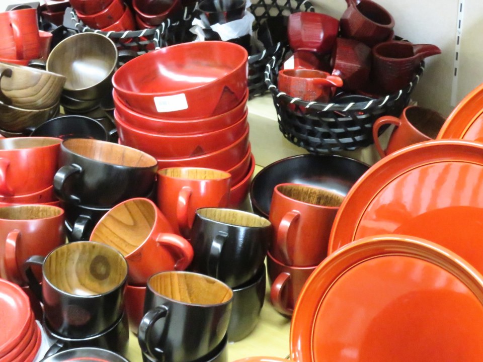 Kuroe Station, Kishu lacquerware, local sake brewery, traditional house café