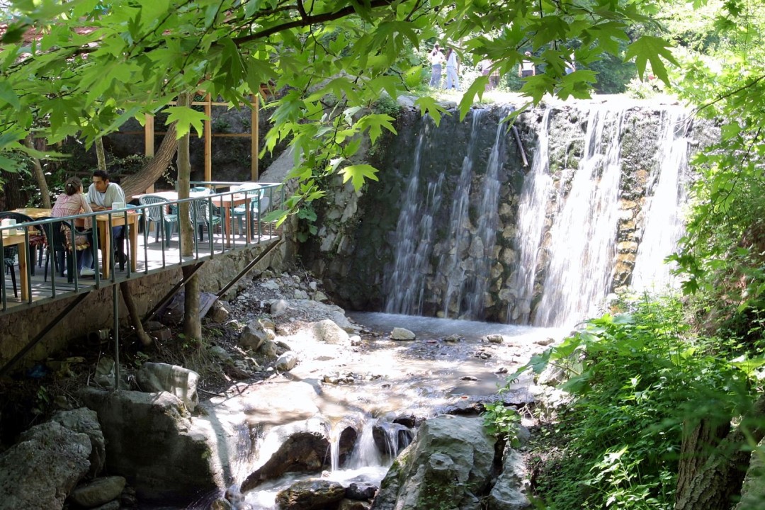 Sapanca Lake, Maşukiye Village, Maşukiye Waterfall, glass terrace