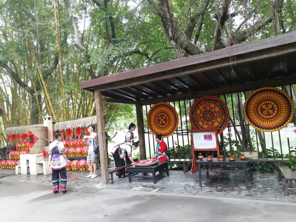 Splendid China Folk Village, Overseas Chinese City, 24 stockade villages