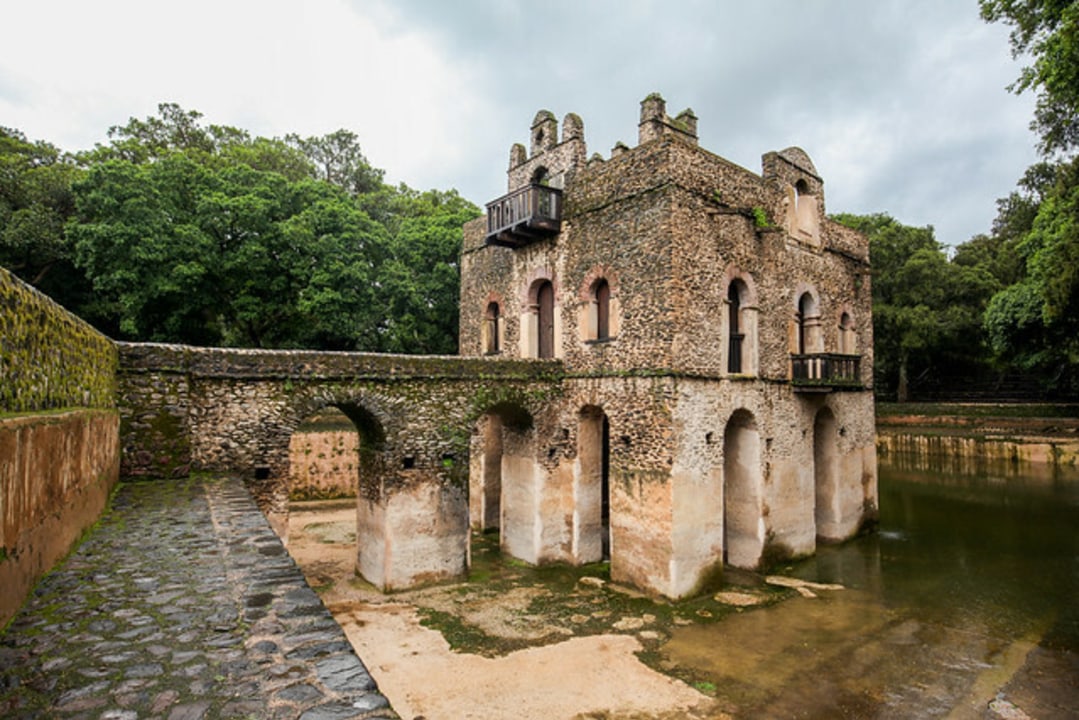 Lake Tana, Blue Nile Gorge, Lalibela rock-hewn churches, Na'akuto La'ab cliffside monastery