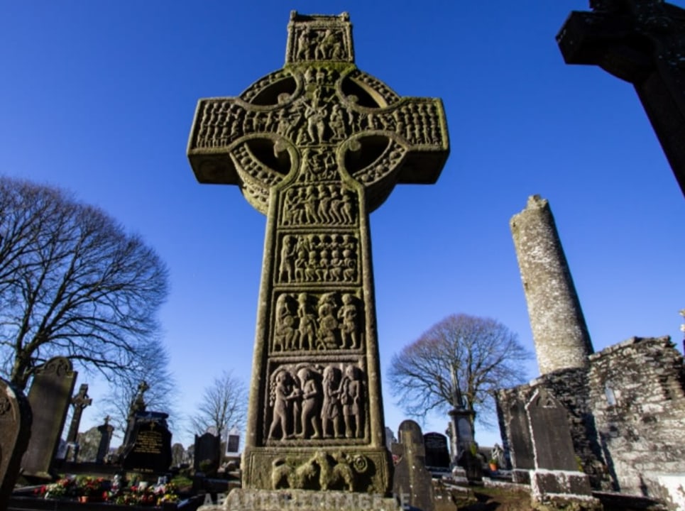 Newgrange passage tomb, Monasterboice ruins, Belfast city